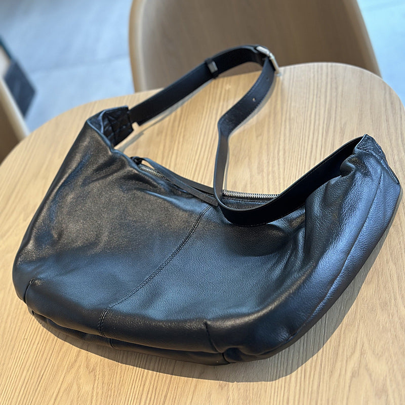 Li Ji | Original handmade genuine leather | Craftsman's handmade soft leather dumpling bag No. 24014