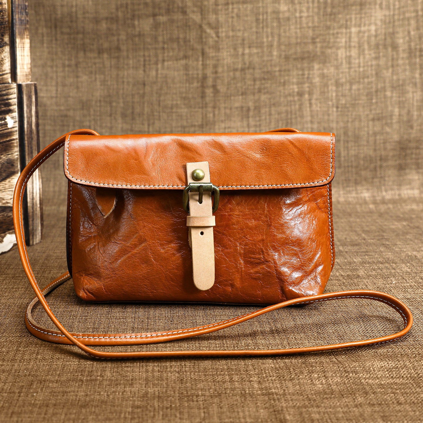 李記 | 原創手工真皮 | 精緻小巧い便捷斜唄包7764號