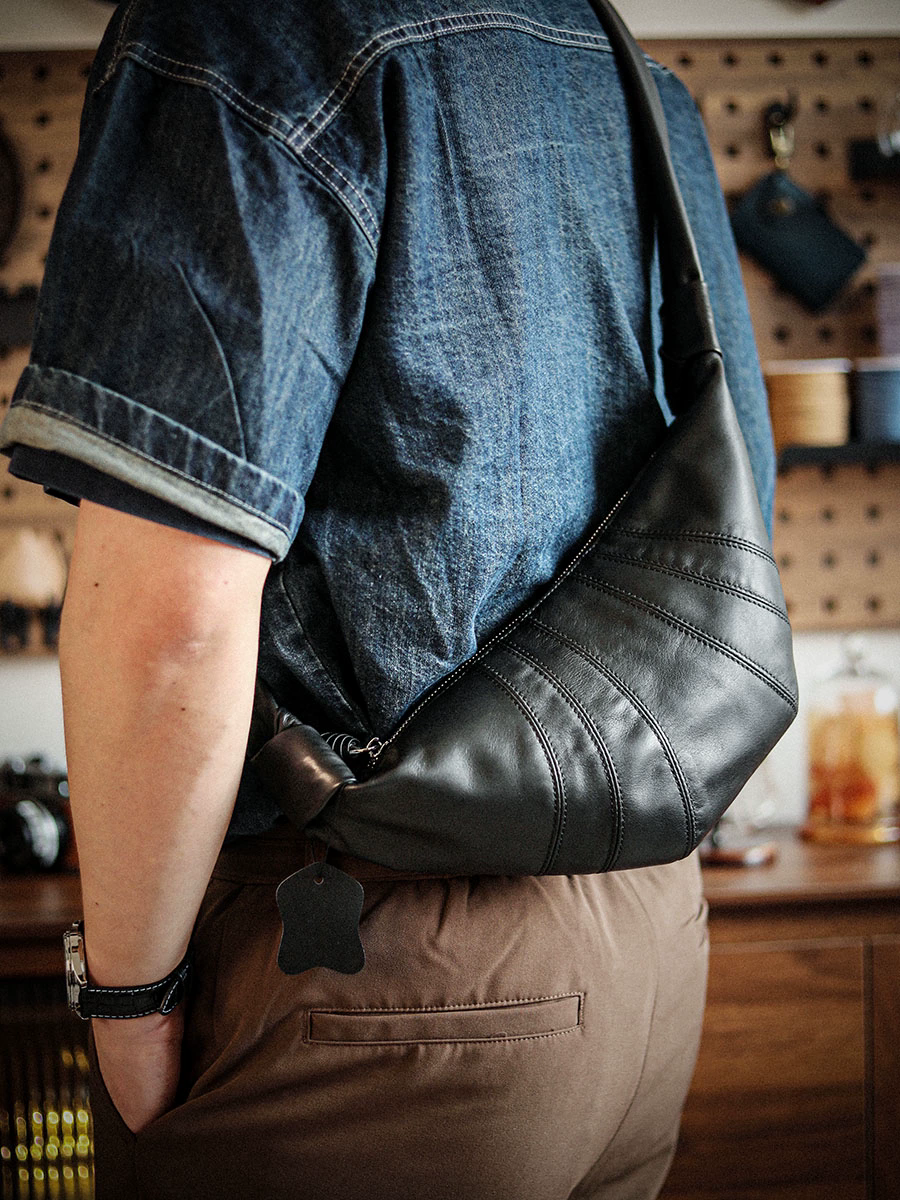 李記 | 原創手工真皮 | 輕薄隨身い隨行小背包A8545號