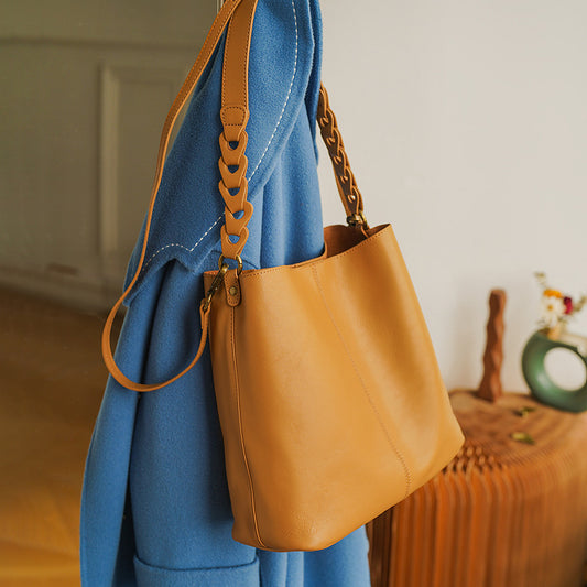 Li Ji | Original handmade leather | Vegetable tanned cowhide イン design tote bag No. D128