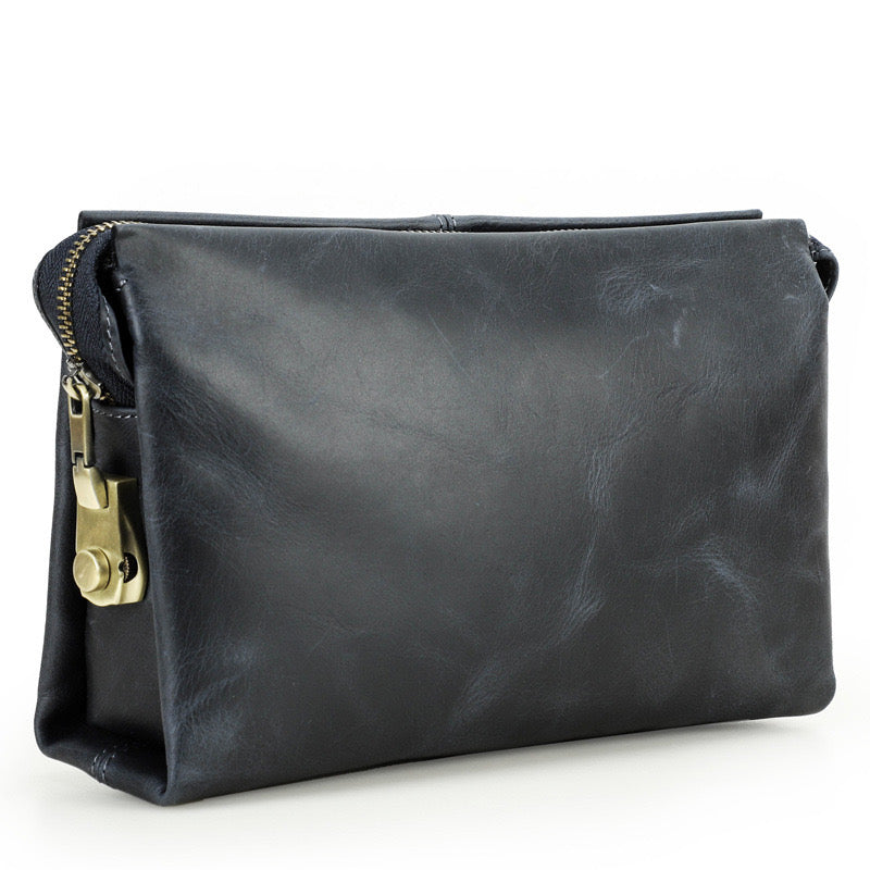 Li Kee Leather Goods |. กระเป๋าคลัทช์หนังม้าบ้าเทรนด์ยุโรปและอเมริกาพร้อมรหัสล็อค MC1011