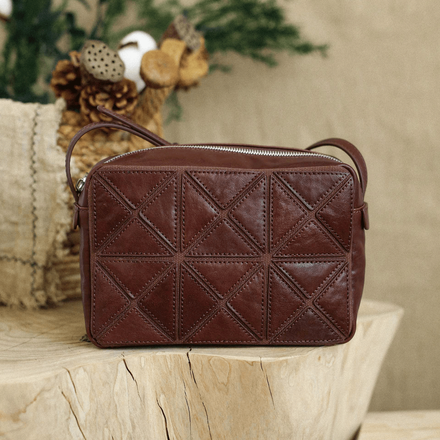 李記 | 原創手工真皮 | 菱格子図形の精緻小方包JX8157號