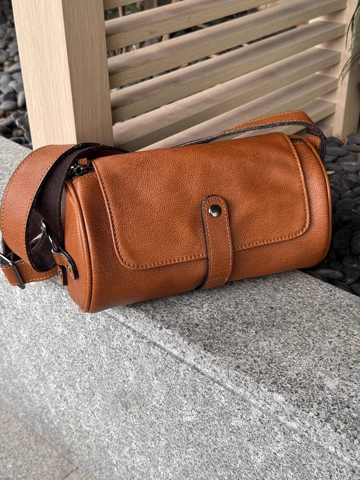 Li Ji | Original handmade leather | Vegetable-tanned leather crossbody bag/Hand-rubbed color/Bucket cylindrical bag/No. 5712