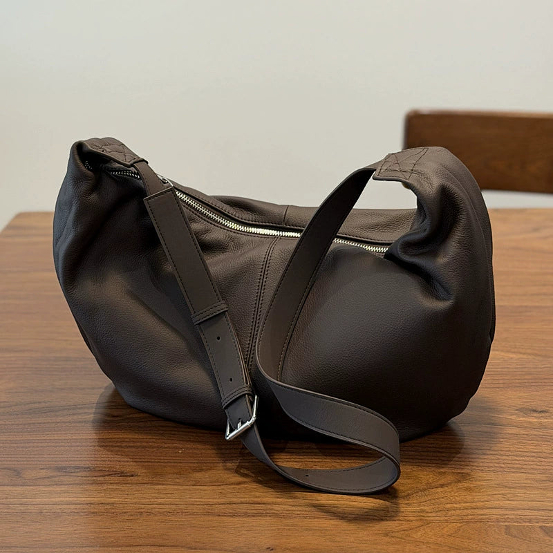 Li Ji | Original handmade genuine leather | Craftsman's handmade soft leather dumpling bag No. 24014