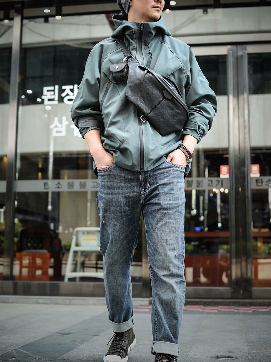 李記 | 原創真皮手工 | 低調又微顯奢華の胸包ls290號