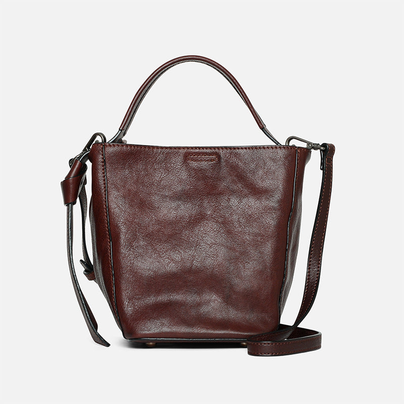 李記 | 原創手工真皮 | 實用ッグ手抓紋みバ水桶包D8759號