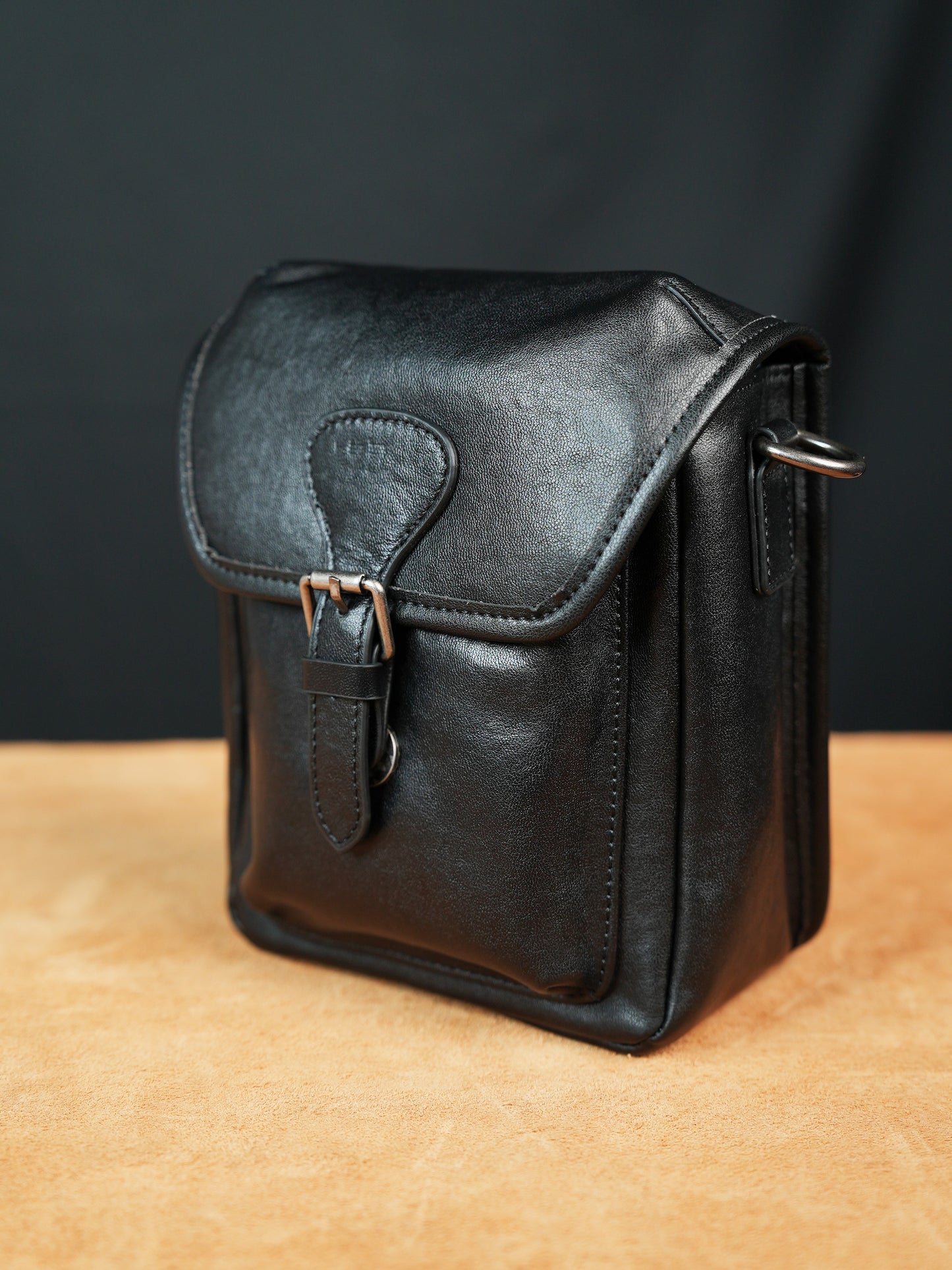 李記 | 原創手工真皮 | 豎款バ植鞣牛皮で隨身挎包DJ1096號