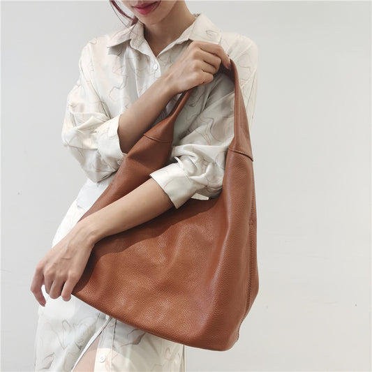 Li Ji | Original handmade leather | Soft cowhide simple bucket-shaped tote bag No. F161