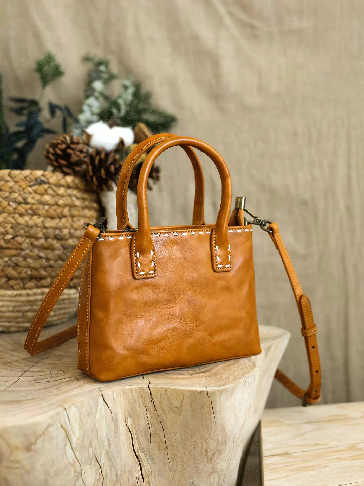 李記 | 原創手工真皮 | 經典グ手抓紋製造の小方包jj6729號