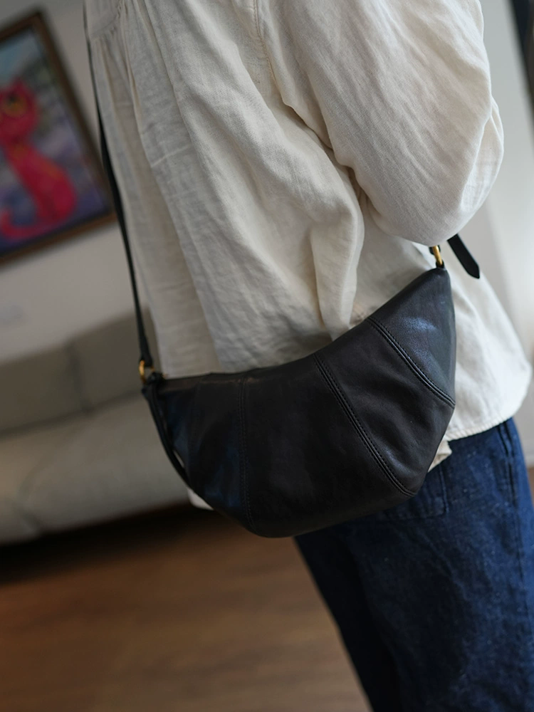 李記 | 原創手工真皮 | 軟糯羊皮い復古牛角の可頌腋下包ls145號