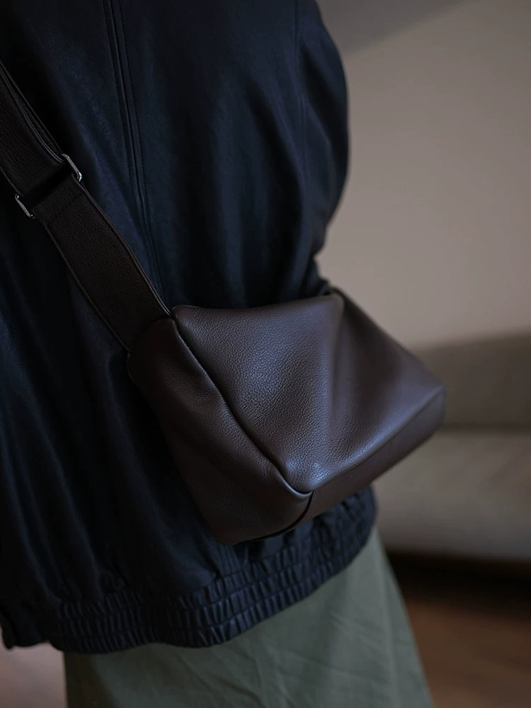 李記 | 原創手工真皮 | 軟糯頭層牛皮の斜唄包ms249號