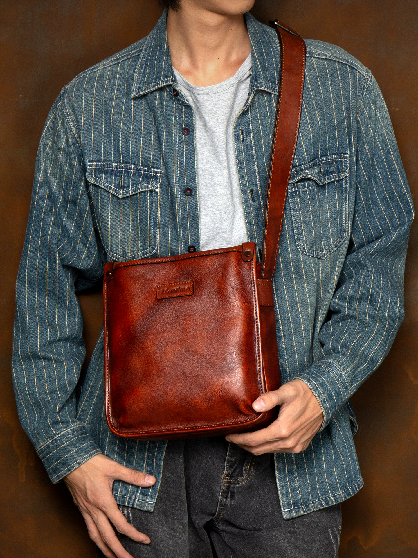 李記 | 原創手工真皮 | 美觀又實用の斜唄包ms273號