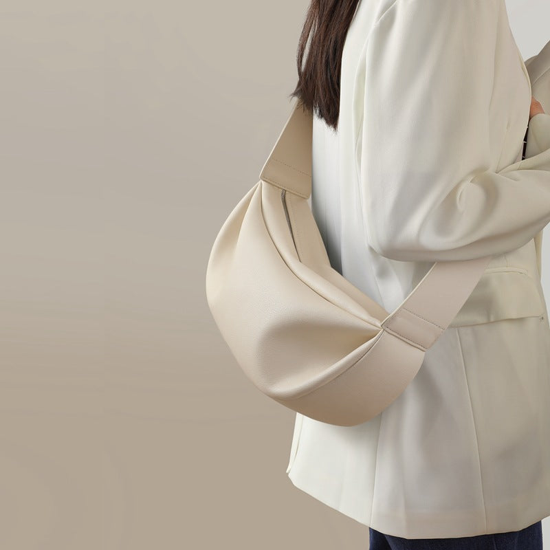 李記 | 原創手工真皮 | 軟軟坍塌隨意的FEEL~~餃子雲朵包v92683號