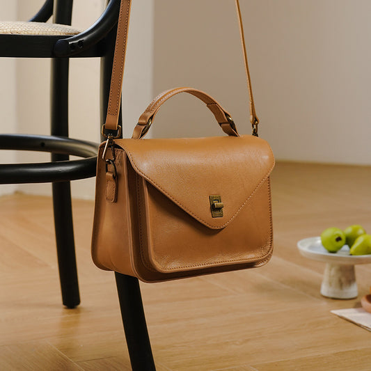 Li Ji | Original handmade genuine leather | High-end niche design hand-held document envelope bag No. z515