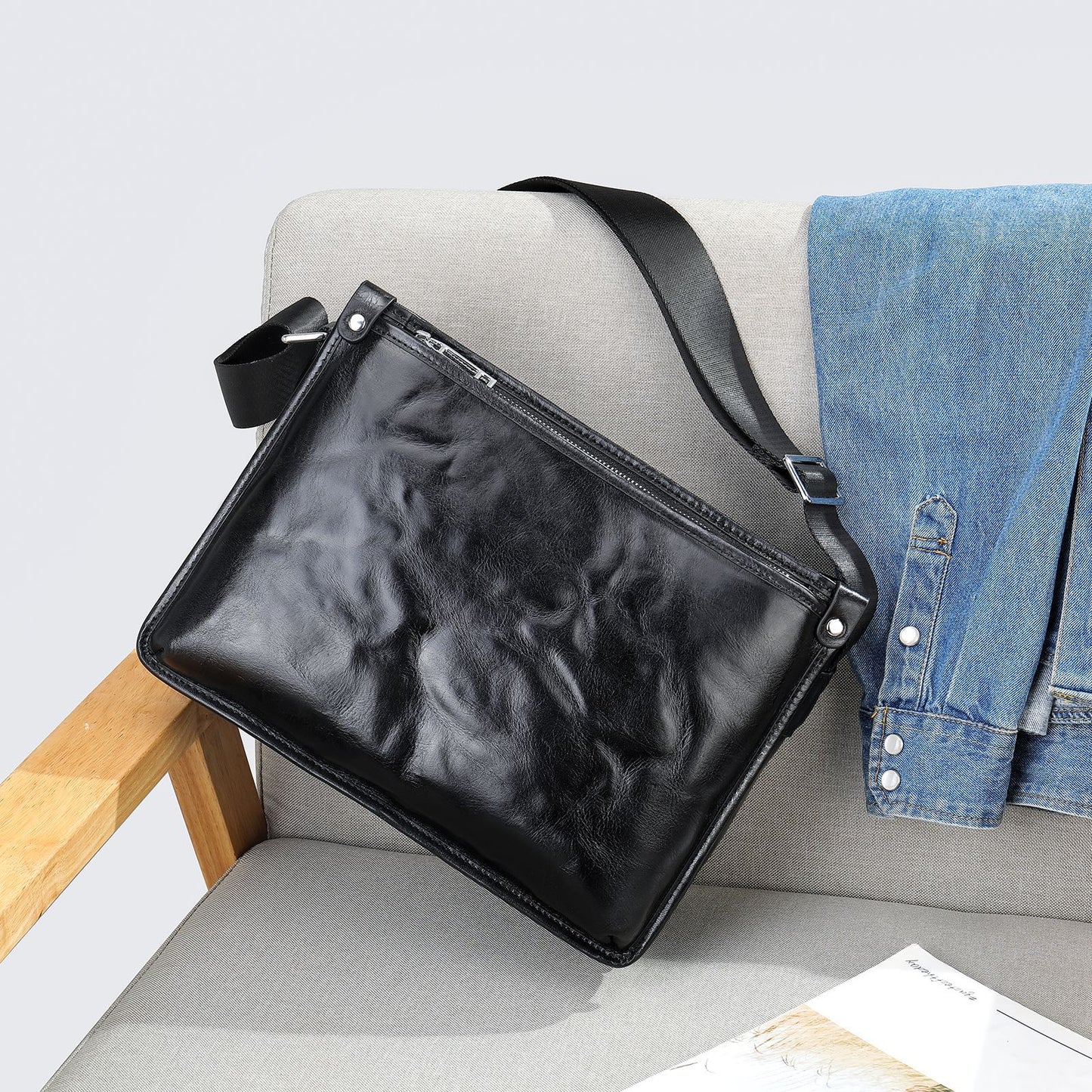Li Ji | Original handmade genuine leather | Horizontal rectangular cowhide messenger bag No. 6077