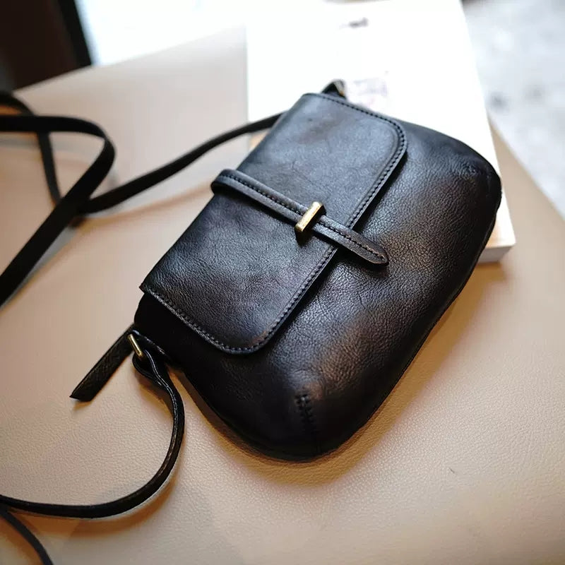 Li Ji | Original handmade genuine leather | Oil-waxed cowhide oblique hanging small shoulder messenger bag No. M8903