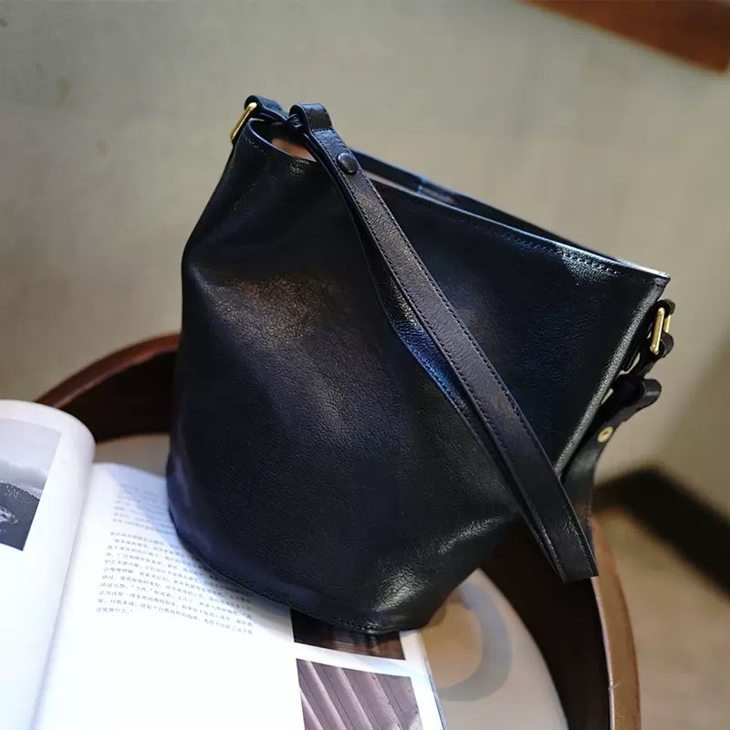 Li Ji | Original handmade genuine leather | Soft shoulder bag for women, crossbody shoulder bucket bag No. M1915