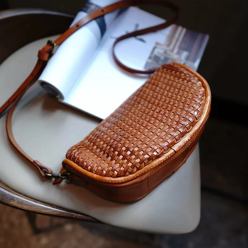 Li Ji | Original | Genuine woven handmade leather tanned saddle bag No. M9121