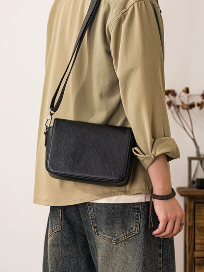 李記 | 原創手工真皮 |  隨便搭配都很好看の斜唄包0758號