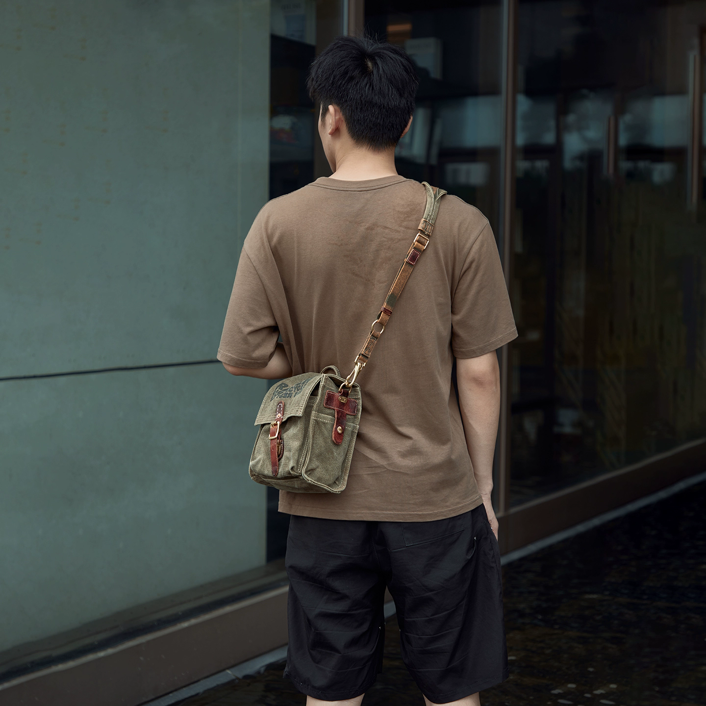 李記 | 原創手工真皮 | 隨手一搭穿出鬆弛感の戶外小包14026號