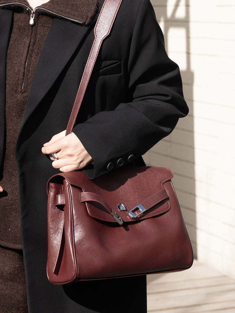 李記 | 原創手工真皮 | 油潤で柔らかい復古斜唄包1593號