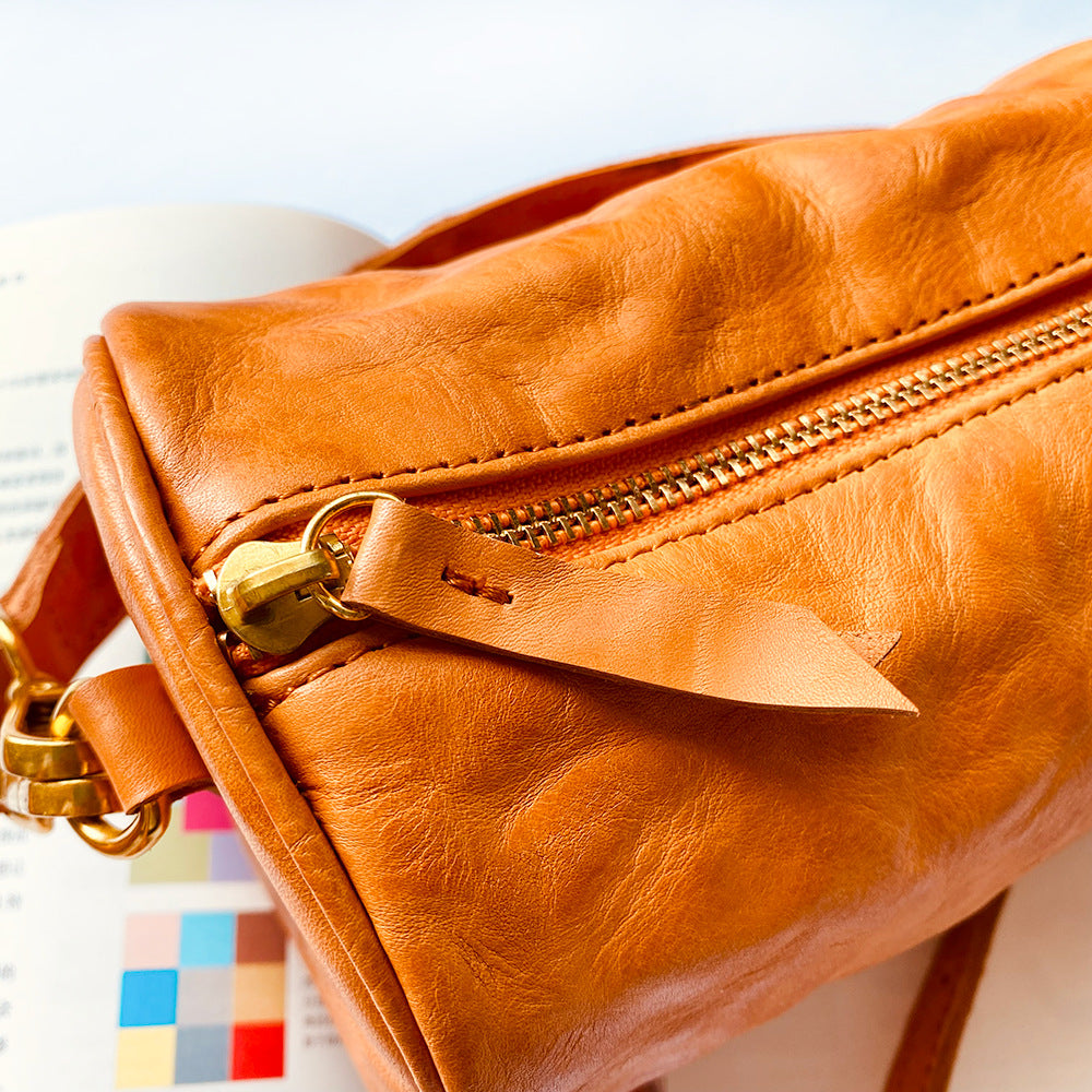 Li Ji | Original handmade leather | French style casual retro cylindrical crossbody bag No. 167