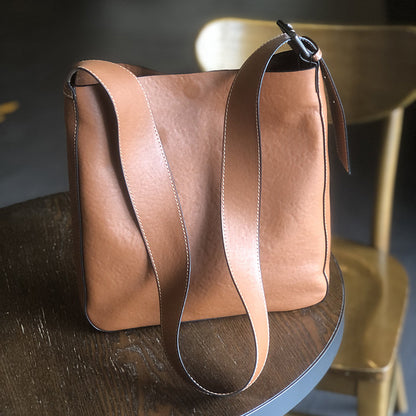 李記 | 原創手工真皮 | 韓版 寬肩帶 復古氣質斜唄水桶包20214號