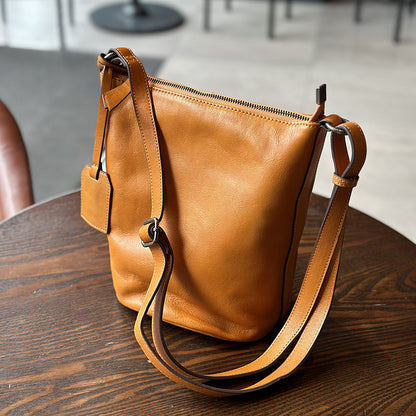 李記 | 原創手工真皮 | 日系り復古質感の斜唄包23016號