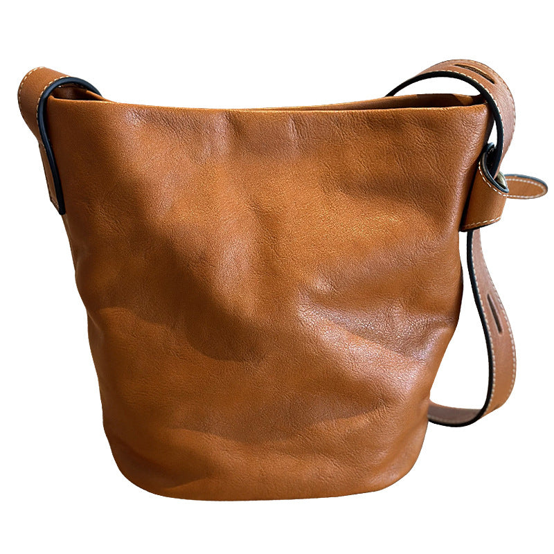 李記 | 原創手工真皮 | 質感が強く休閒で水桶包24009號