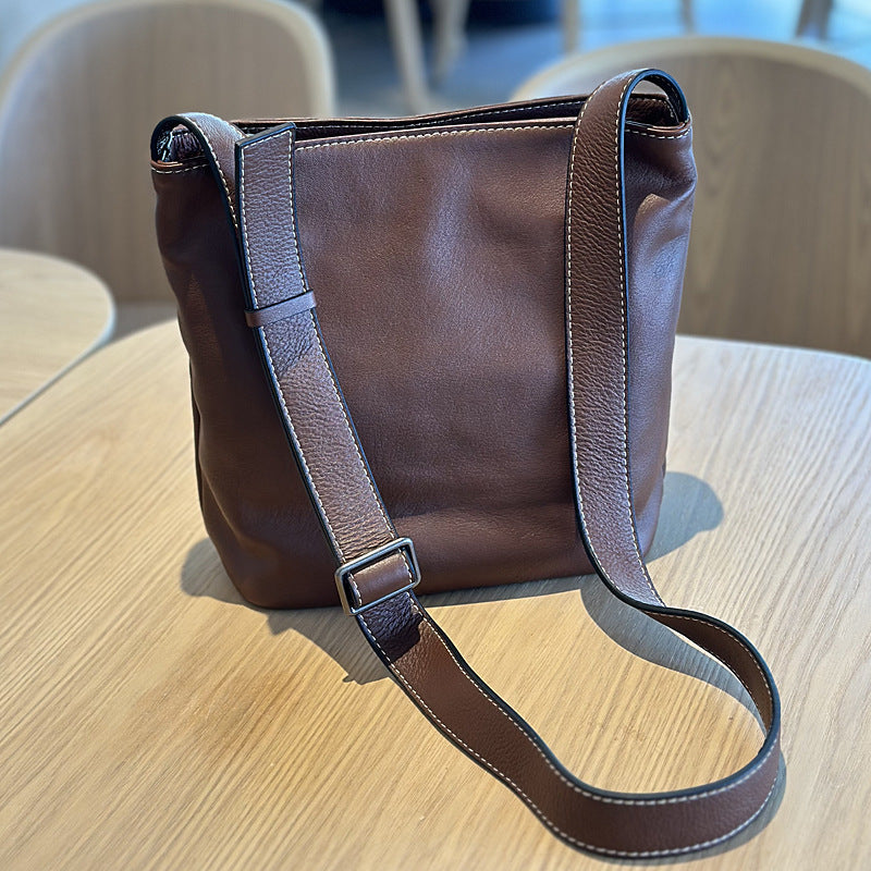 Li Ji |. กระเป๋าสะพายหนังนุ่มลำลองสไตล์ญี่ปุ่น No.24011 