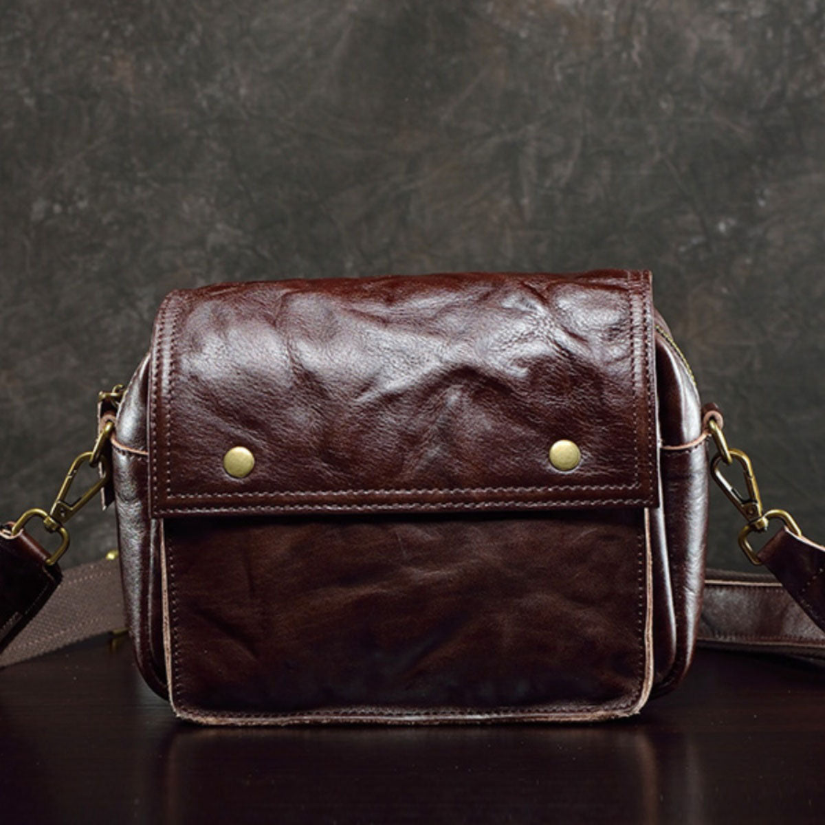 李記 | 原創手工真皮 | 韓版が手作業で街頭斜唄包24D46號