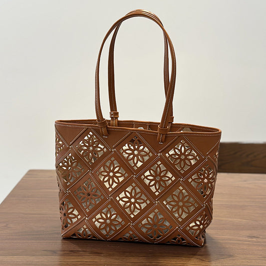 李記 | 原創手工真皮 | 美拉德氛圍感の鏤空花朵設計大容量通勤包26019號