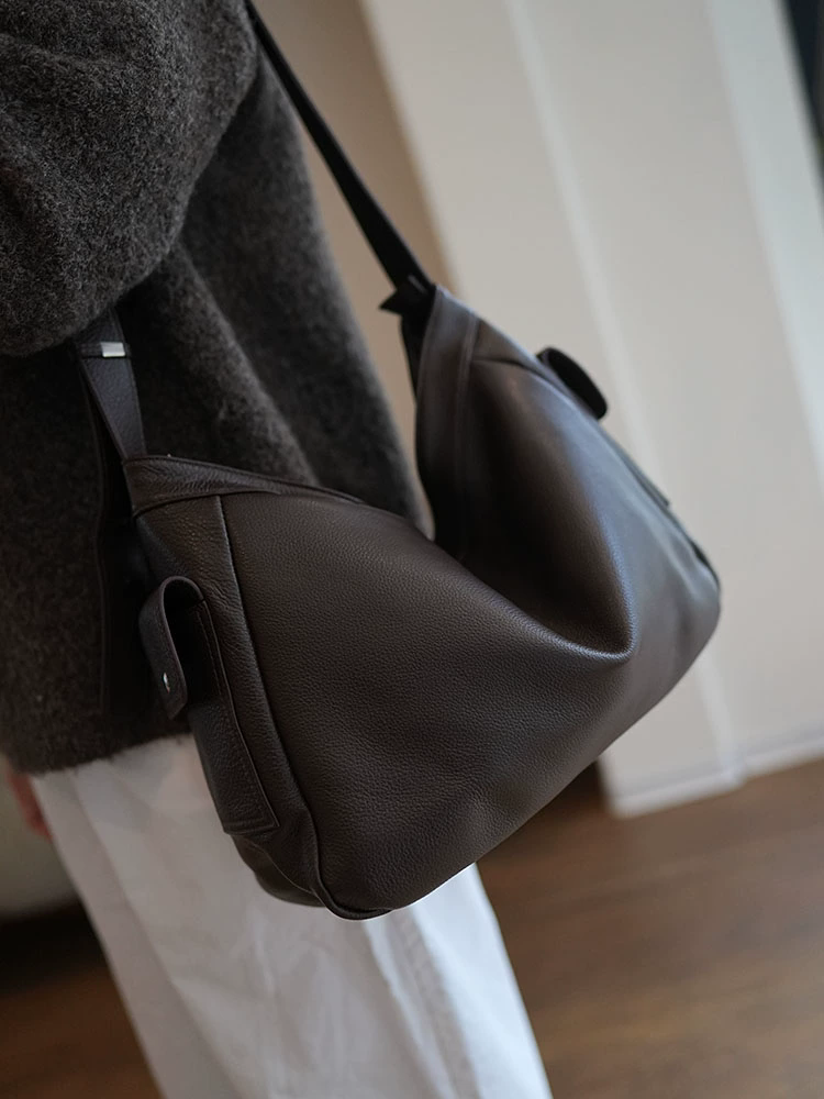 李記 | 原創手工真皮 | 日常搭配で高級簡約の通勤包28096號