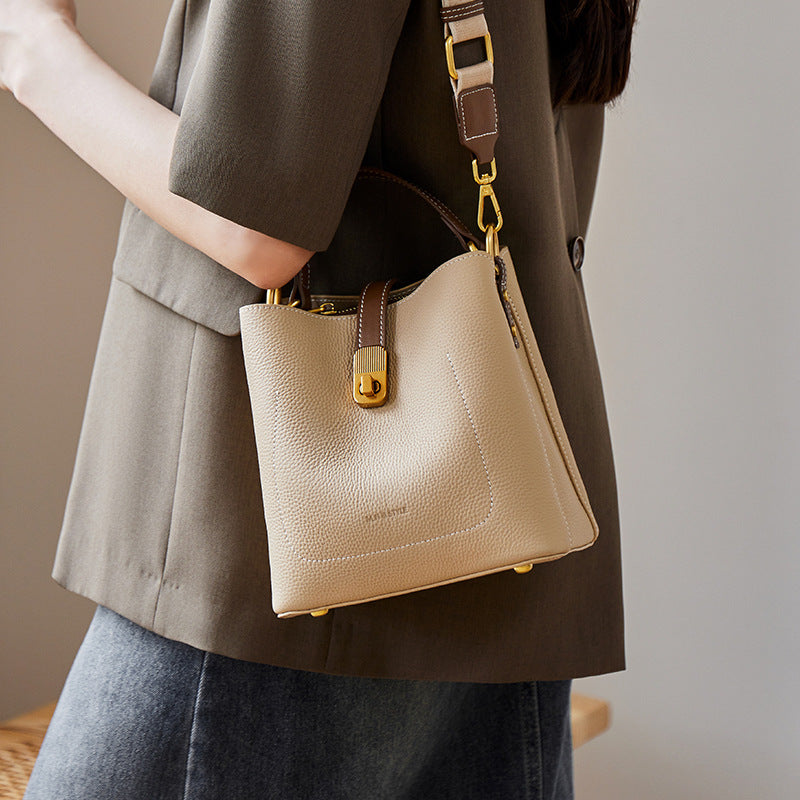 李記 | 原創手工真皮 | 優雅し表現と気が水桶包341029號