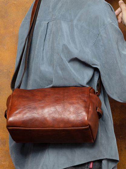 李記 | 原創手工真皮 | 一款戶外潮流實用の斜唄包5121號