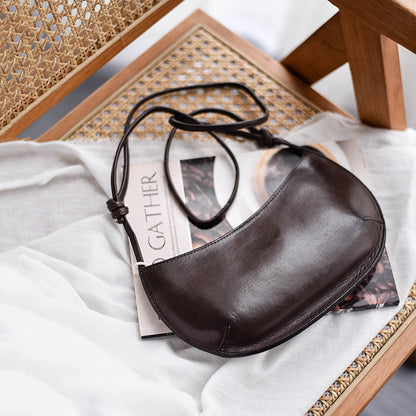 Li Ji | Original handmade leather | French minimalist underarm saddle bag No. 5302 