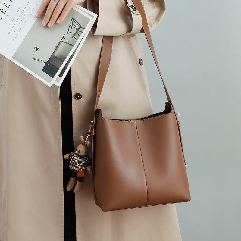 李記 | 原創手工真皮 | 扁桶型~厚實韌性大の水桶包5345號