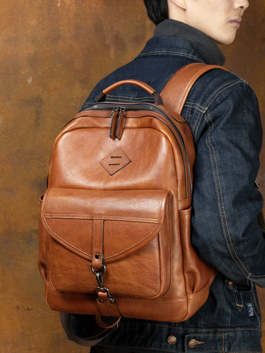 李記 | 原創手工真皮 | 背十年都不過時の經典款後背包5893號