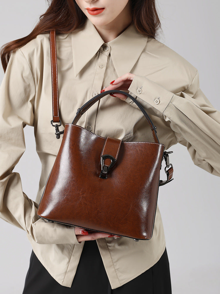 李記 | 原創手工真皮 | 色澤飽滿手感好便於打理の油蠟皮包66817號