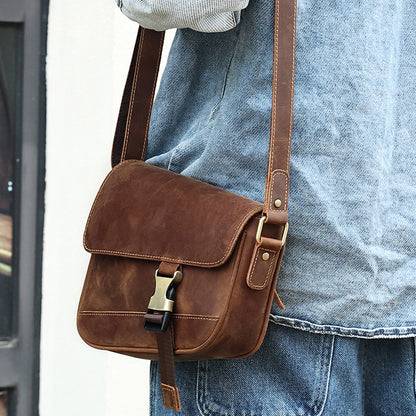 李記 | 原創手工真皮 | 第一層油蝋皮ラ休閒垮包6703號