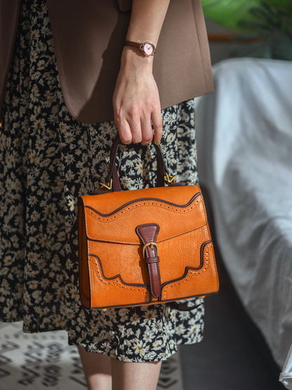 李記 | 原創手工真皮 | 英倫復古の雕花撞色斜唄包8314號