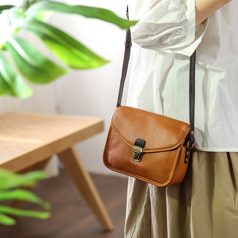 李記 | 原創手工真皮 | 自然で素朴ら植鞣皮小方包83907號