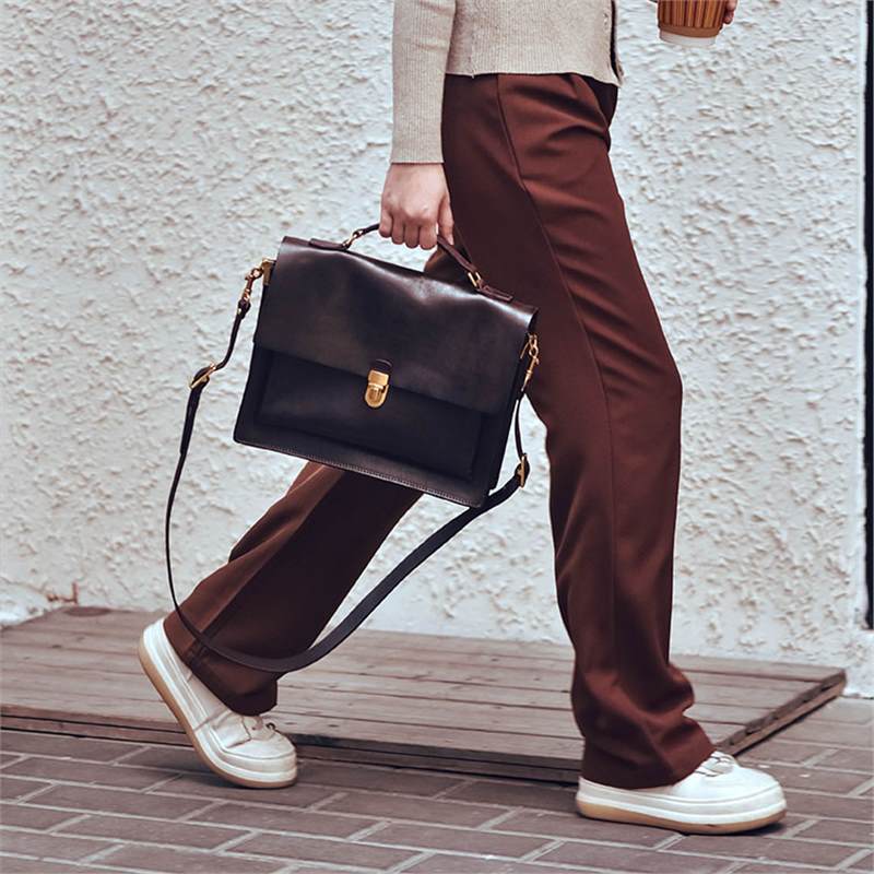 李記 | 原創手工真皮 | 日系超經典の酷颯郵差包851號