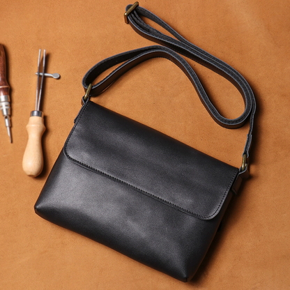 李記 | 原創手工真皮 | 商務質感の斜唄包9007號