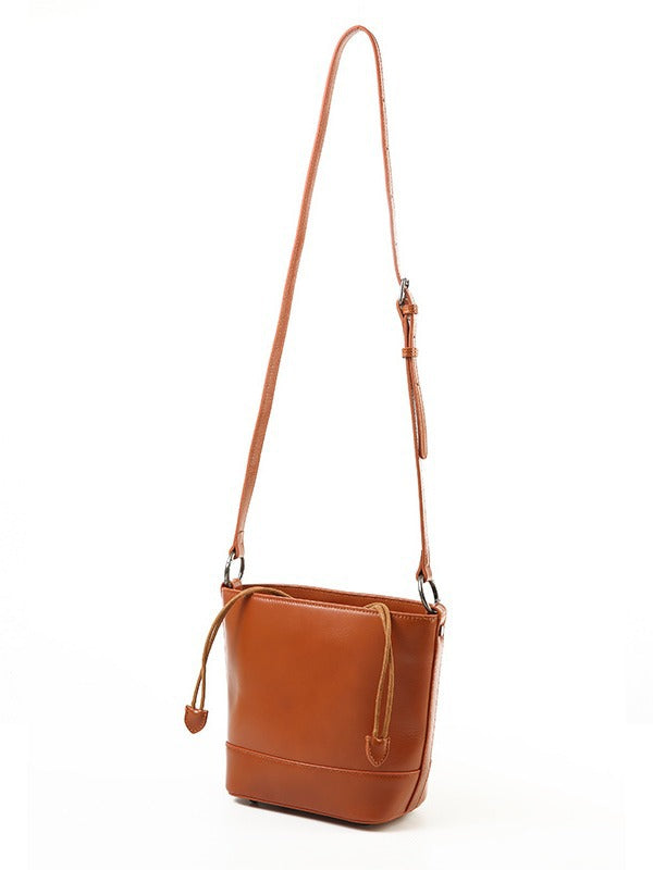 李記 | 原創手工真皮 | 天然で革グ日系い抽繩水桶包90233號