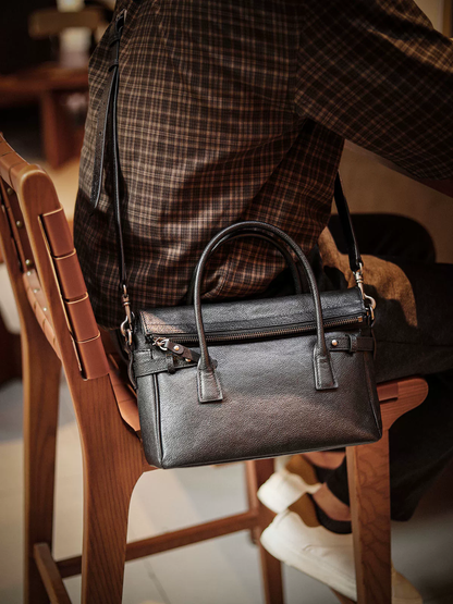 李記 | 原創手工真皮 | 多機能ハ隨身斜唄包A6861號