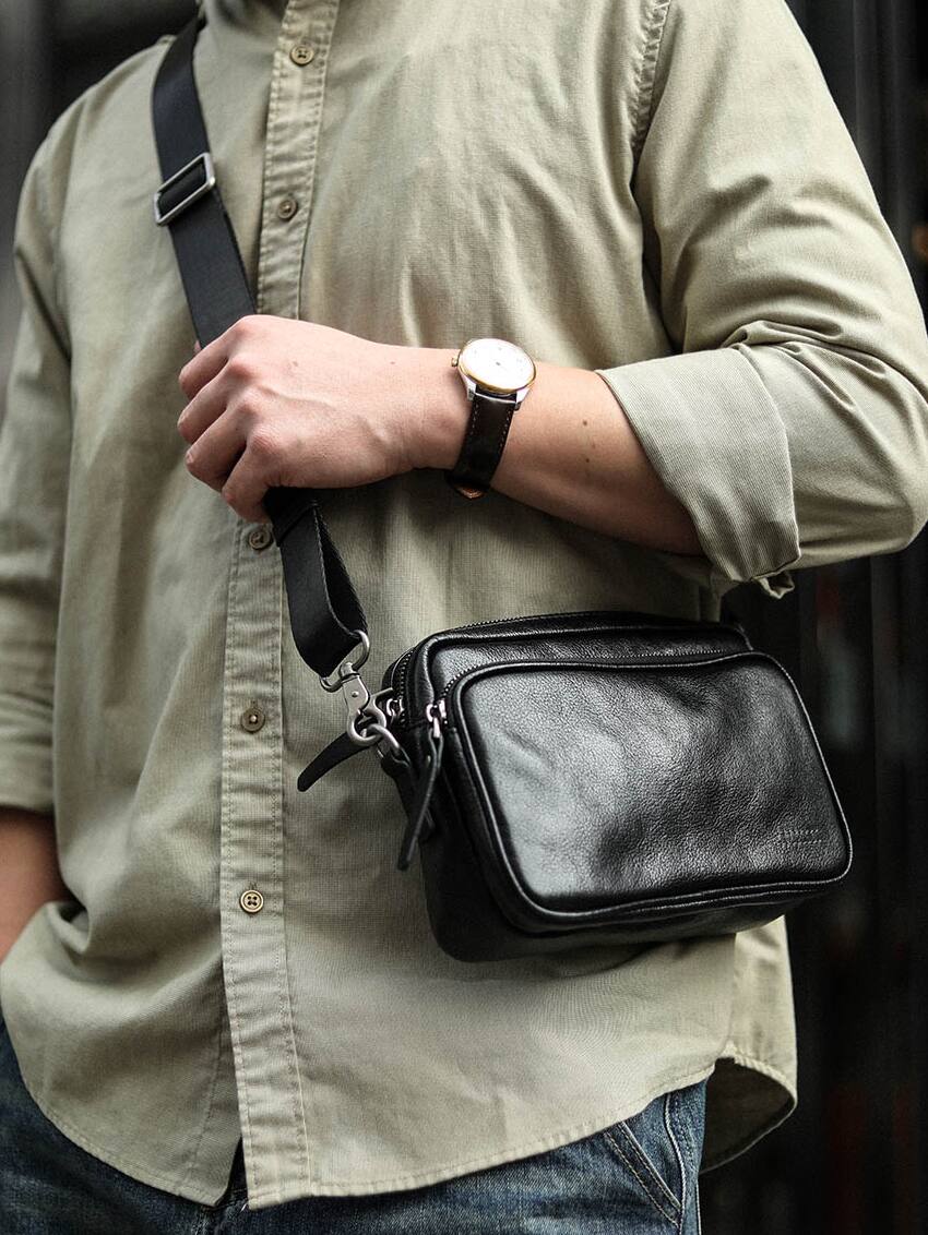 李記 | 原創手工真皮 | 方形橫款で拉鍊艙位管够の休閒包A8253號