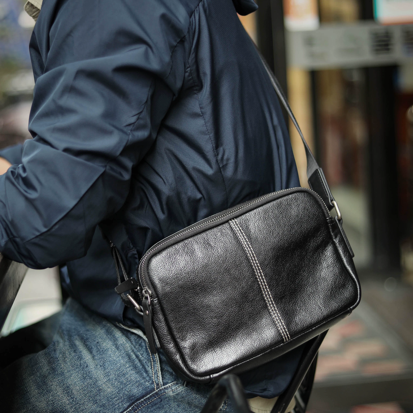 李記 | 原創手工真皮 | 背起來舒服又不失利落の斜唄包A8254號