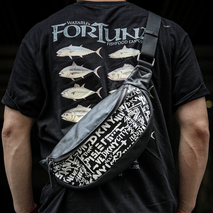 李記 | 原創手工真皮 | 黑白經典搭配の塗鴉胸包A8296號