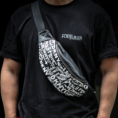 李記 | 原創手工真皮 | 怎麼背都减齡百搭の塗鴉胸包A8297號